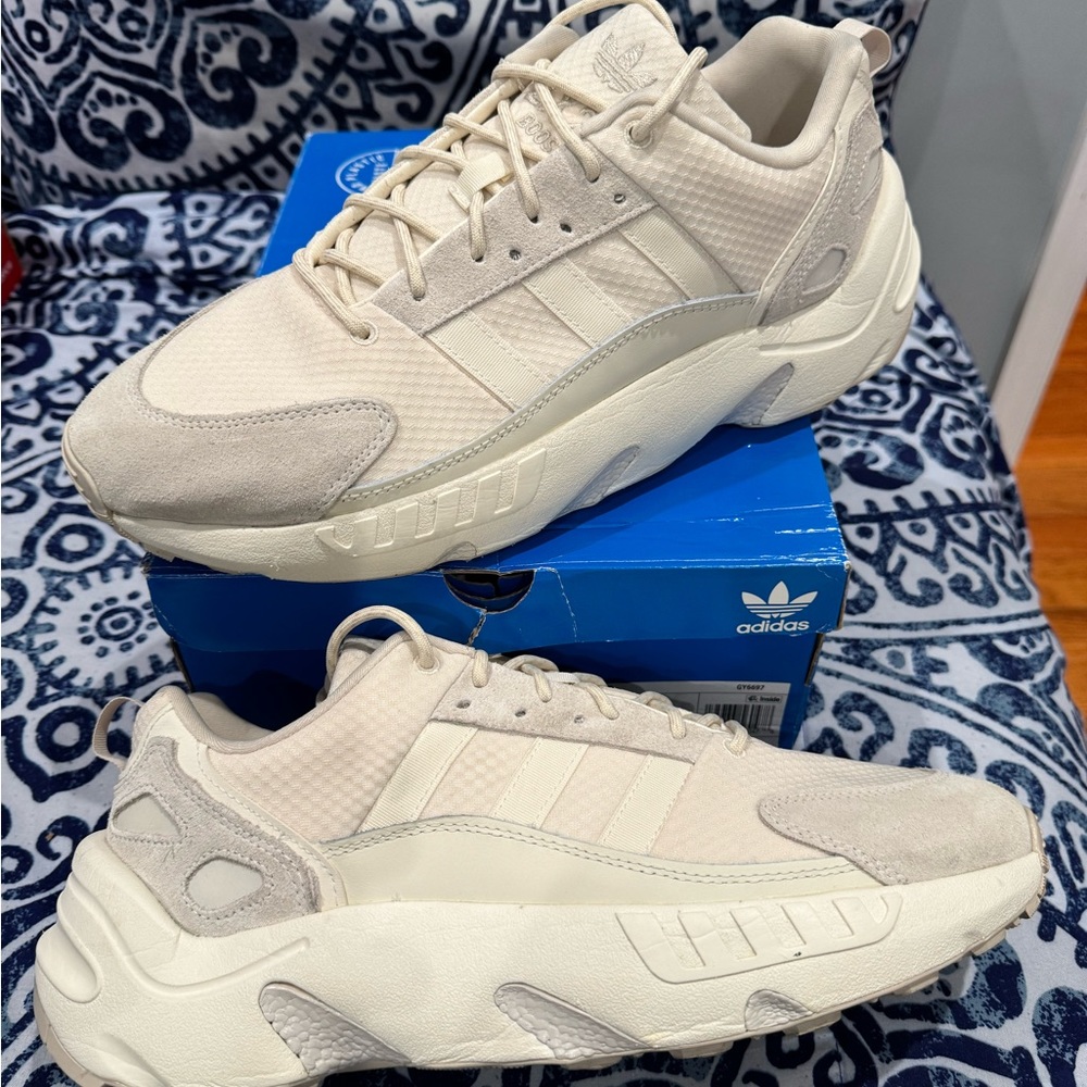 ADIDAS - Picture 6 of 7